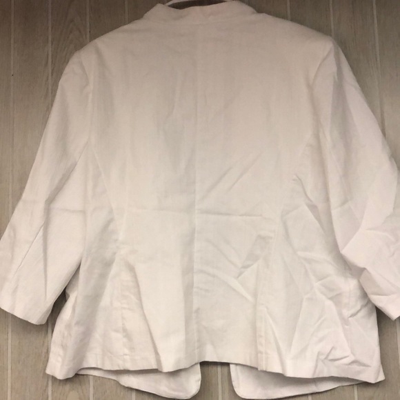 White Blazer - Picture 5 of 5